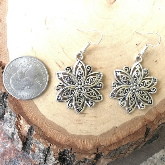 🔴 Items marked with Red dots are 2 for $25 or 3 for $30 ($10 each 3+ items ) - Picture 7 of 9